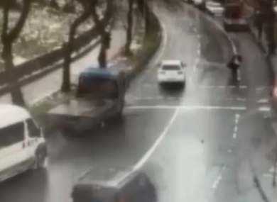 İETT otobüsü kazası, Esenler otobüs kazası, İstanbul trafik kazası, güvenlik kamerası, 89C İETT hattı