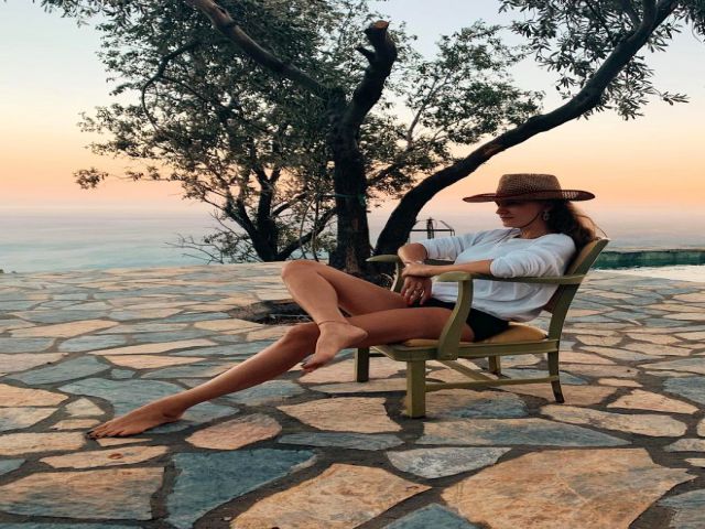 Silikonları Patladığı Söylenen Ünlü Soruları Cevaplamadı