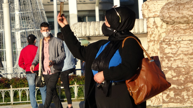 Taksim Yılbaşı Öncesi Cıvıl Cıvıl