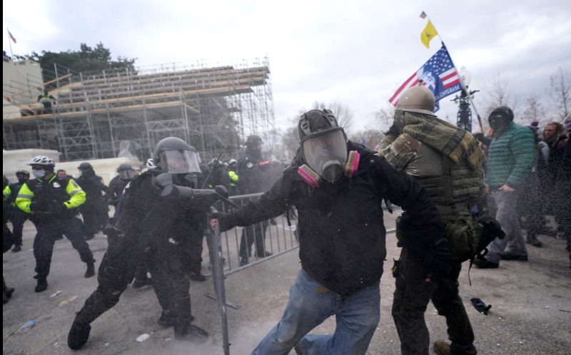 ABD Tarihi Olayını Yaşıyor