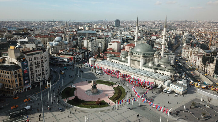 Taksim Cami İçin Tarih. Verildi