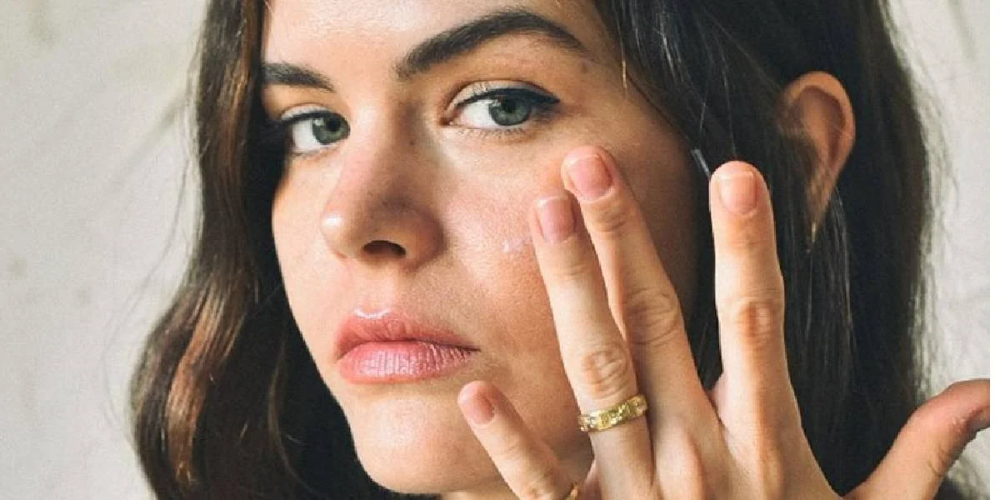 Selahattin Paşalı'nın eşini görenler adeta büyülendi! “Bu ne güzellik” bir bakan bir daha bakıyor