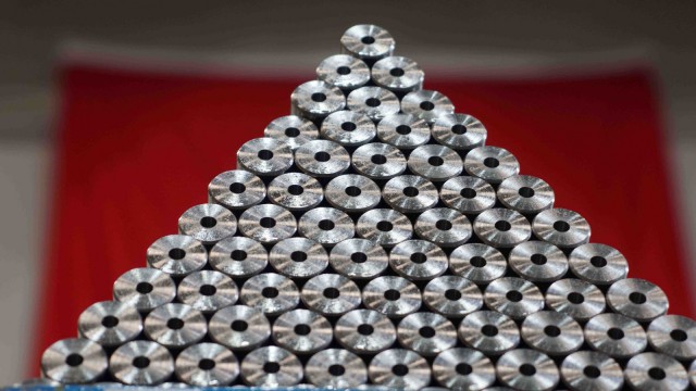 1 dakikada 1 tabanca üreterek yıllık 400 bine ulaştı