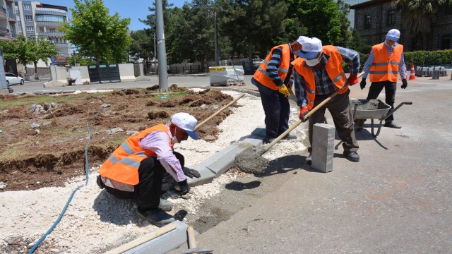 15 Temmuz darbe girişimi sonrası kapatılan yol ve kavşakta düzenleme çalışması başladı