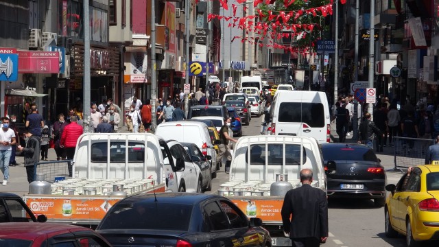 17 gün süren kapanmanın ardından yoğunluk yaşandı