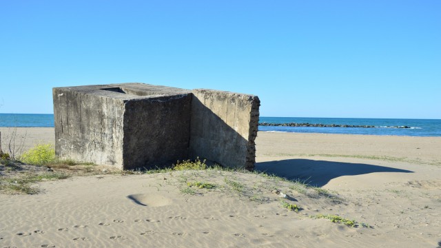 2. Dünya Savaşında saldırılardan korunmak için yapılan koruganlar tarihe karışıyor