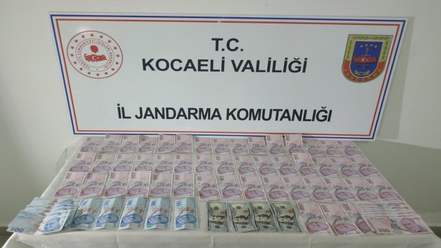 39 bin 865 liralık sahte para ile yakalanan 9 kişi gözaltına alındı