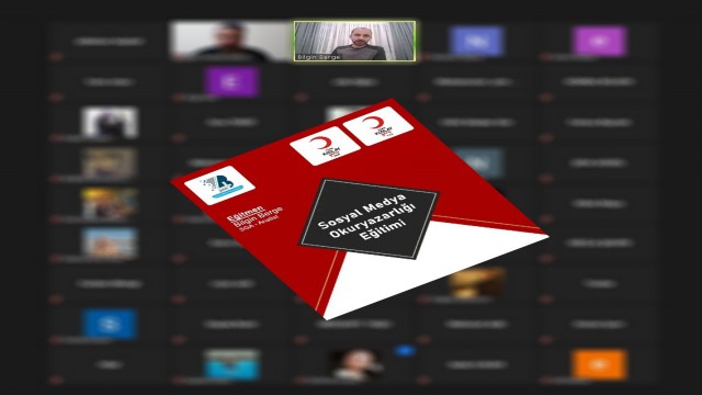 4B Yazılımdan sosyal medya okuryazarlığı eğitimi