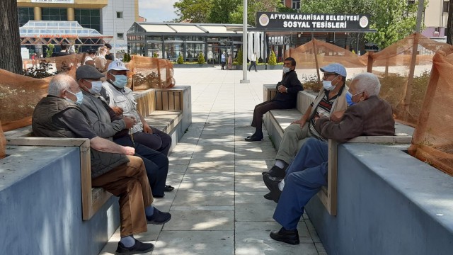 Afyonkarahisarda tam kapanmanın ardından ürküten yoğunluk