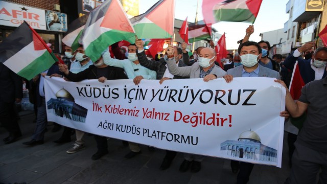 Ağrıda İsrail saldırılarına tepki