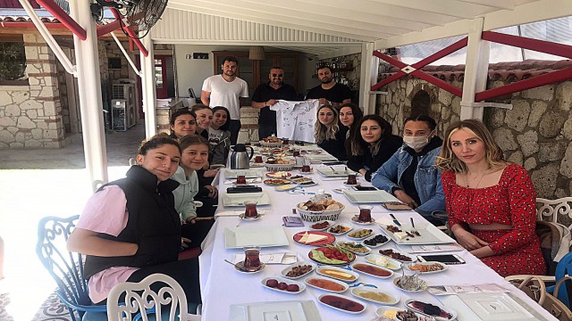 Alaçatıspor, Çeşme Basketbola moral verdi