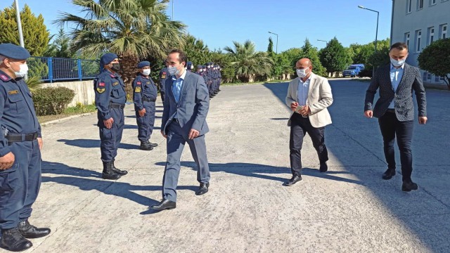 Altınovada kurumlara bayram ziyareti