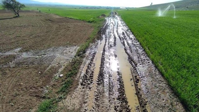 Altıntaş çiftçisine bilinçli sulama uyarısı