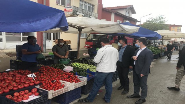 Altıntaş Kaymakamı İrdelp, pazar yerlerini denetledi