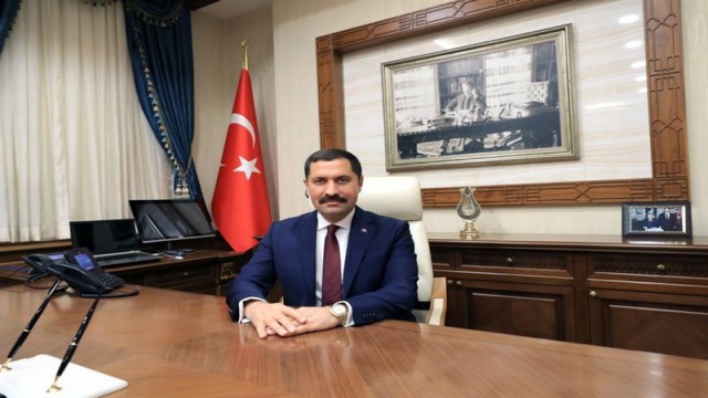 Amasya Valisi Masatlı: “İlimizde Nisan ayında yaklaşık 5 bin kişiye toplamda 16,5 milyon lira destek sağlandı”