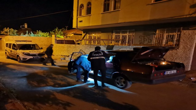 Aracın içinde tüfekle vurulan şahıs yaralandı