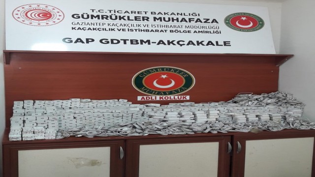 Aracın yakıt deposundan şarj cihazları çıktı