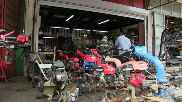 Artvinde tam kapanma sonrası çiftçiler sanayiye akın etti