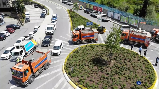 Ataşehirin cadde ve sokaklarında bahar temizliği başladı