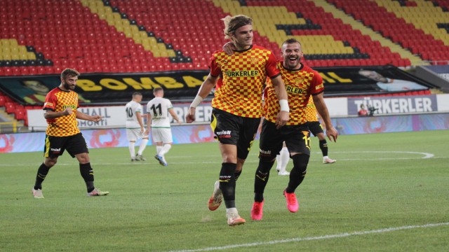 Atınç Nukan, 3 yıl daha Göztepede