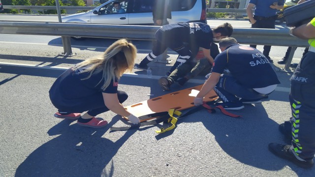 Avcılarda motosiklet bariyere girdi: 1 yaralı