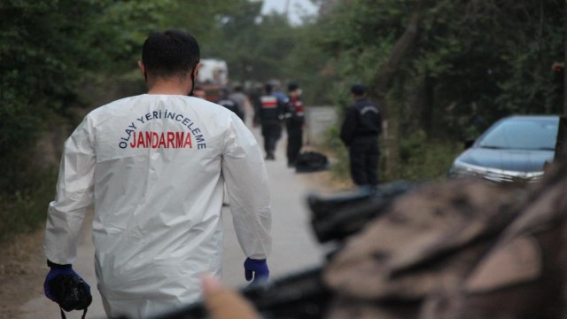 Baba, kızını rahatsız eden eski damadını tüfekle vurdu