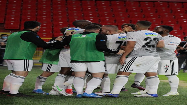 Bakan Kasapoğlundan Beşiktaşa tebrik mesajı