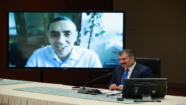 Bakan Koca: (BioNTech) 4 ayda toplam 120 milyon aşı Türkiyeye gelecek”