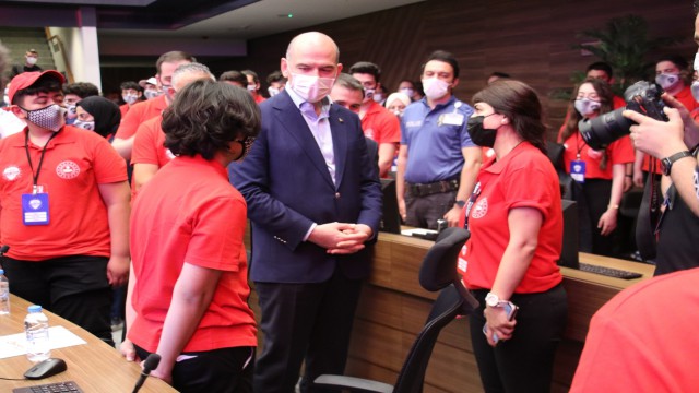 Bakan Soylu, ‘Yarın Çok Genç Olacak projesi kapsamında 100 öğrenci ile bir araya geldi