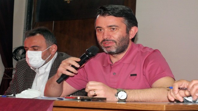 Bandırmasporda Onur Göçmez, adaylıktan vazgeçti