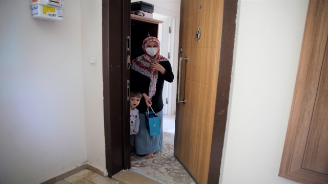 Başakşehir Belediyesi Covid-19 hastalarını yalnız bırakmıyor