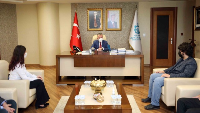 Başkan Büyükakın, dünya 4üncüsü olan gençleri ağırladı