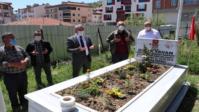Başkan Özdemir: “Bu bayram evde kalalım”