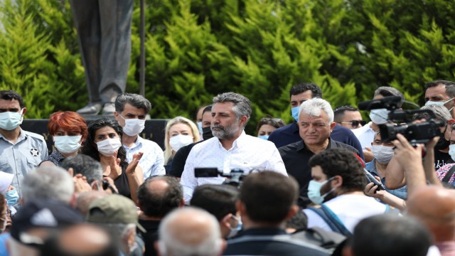 Başkan Sandaldan depremzedelere tam destek