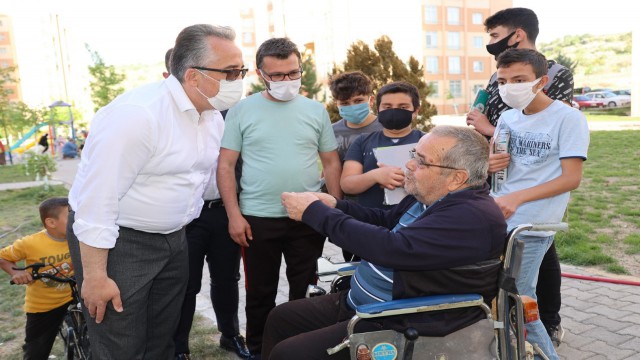 Başkan Savran Bekdik Mahallesinde ziyaretlerde bulundu