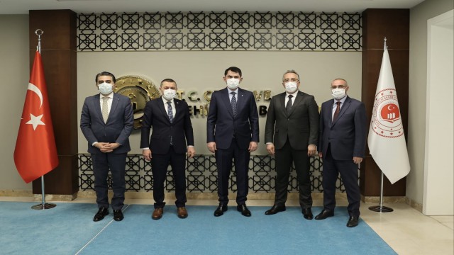 Başkan Savrandan Çevre ve Şehircilik Bakanı Kuruma ziyaret