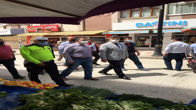 Başkan Vekili Yurt, pazarlarda inceleme yaptı