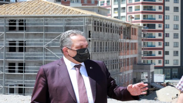 Başkan Yalçın: Eğitim öncelikli işimiz