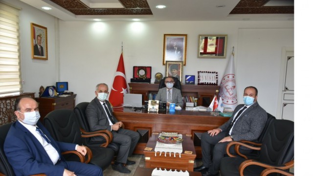 Başkan Yamandan İl Müdürü Akyola ziyaret