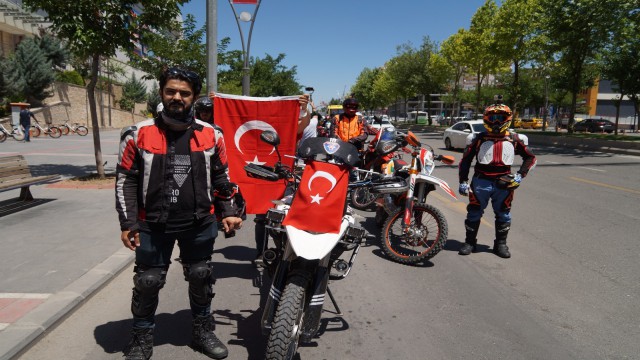 Batman Motosiklet Kulübünden farkındalık turu