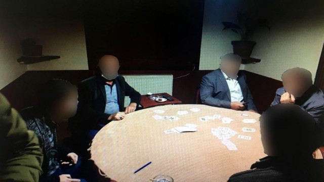 Bayburtta kumar oynayan şahıslara baskın