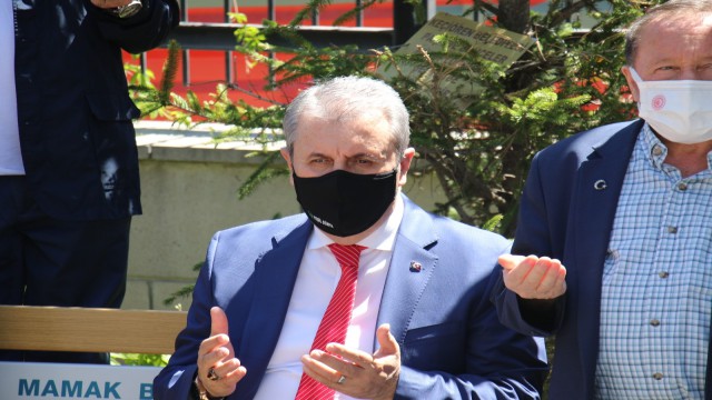 BBP Genel Başkanı Destici ile AK Parti Genel Sekreteri Şahin, Cebeci Askeri Şehitliğini ziyaret etti