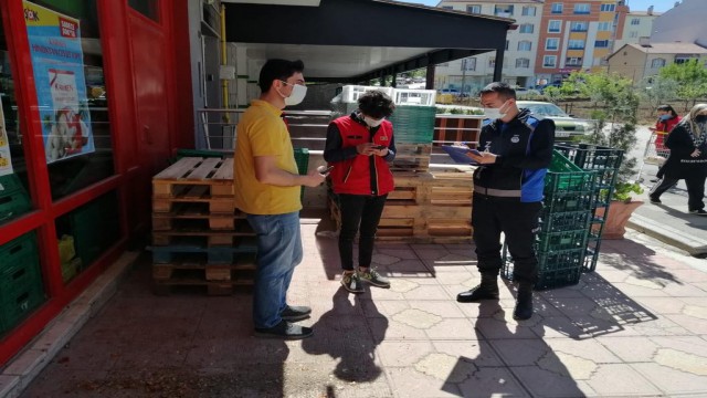 Belediye vatandaşların bayramı en iyi şekilde geçirmeleri için çalışıyor