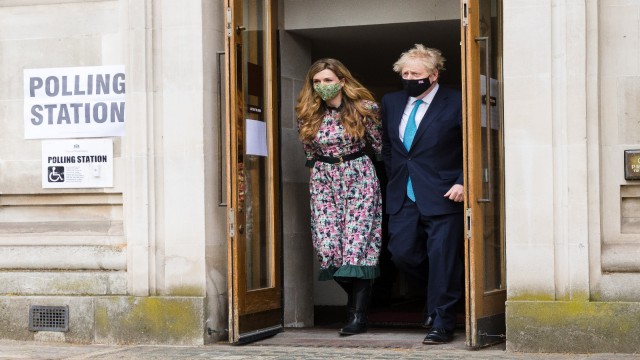 Birleşik Krallıkta son 50 yılın en büyük yerel seçimi