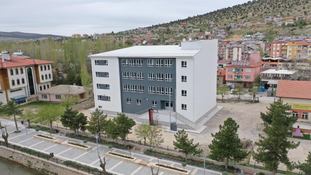 Bozkırda 8 derslikli okulun yapımı tamamlandı