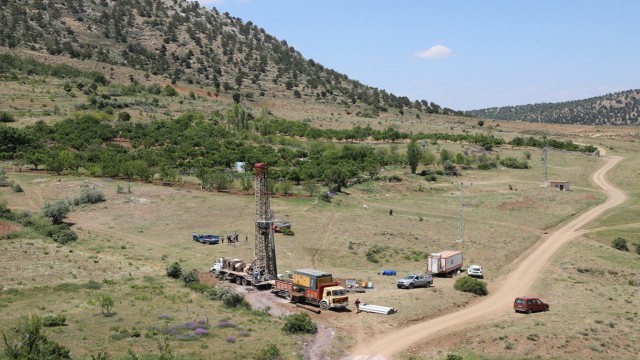 Bozkırın üç mahallesine KOSKİden yeni sondaj kuyusu