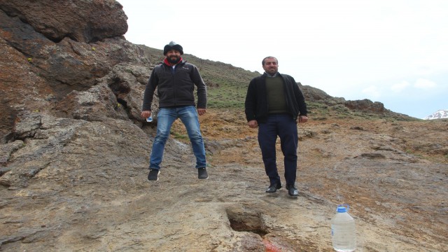 Bu suyu içenler zıplamadan duramıyor