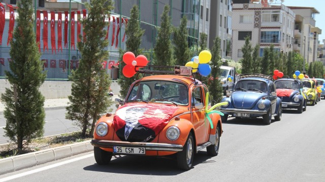 Bucada 19 Mayısa renkli kutlama