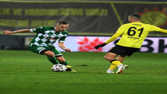 Bursasporda en çok formayı Burak Altıparmak terletti