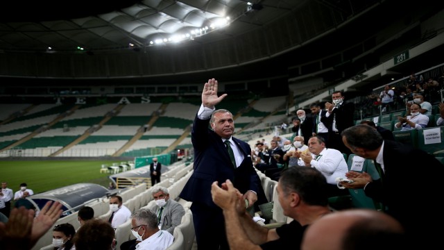 Bursasporda kongre tarihi belirsizliği sürüyor